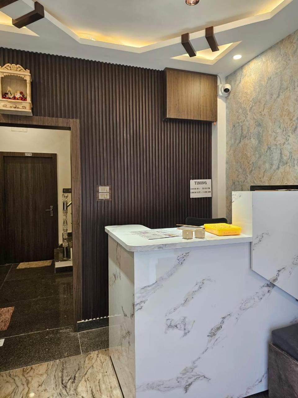 Mm Grand Hotel Варанаси Екстериор снимка